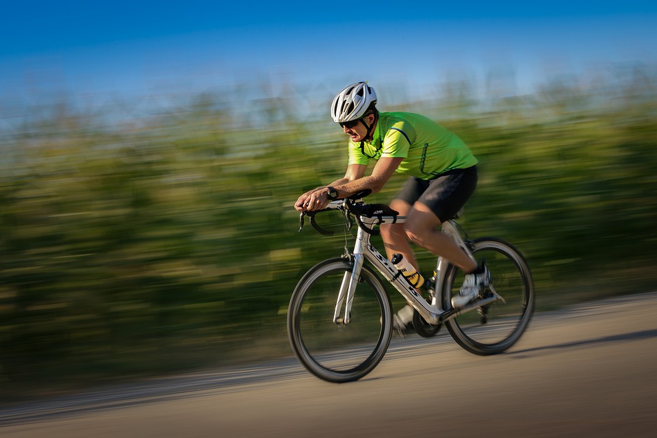 Préparation pour une course de vélo de route